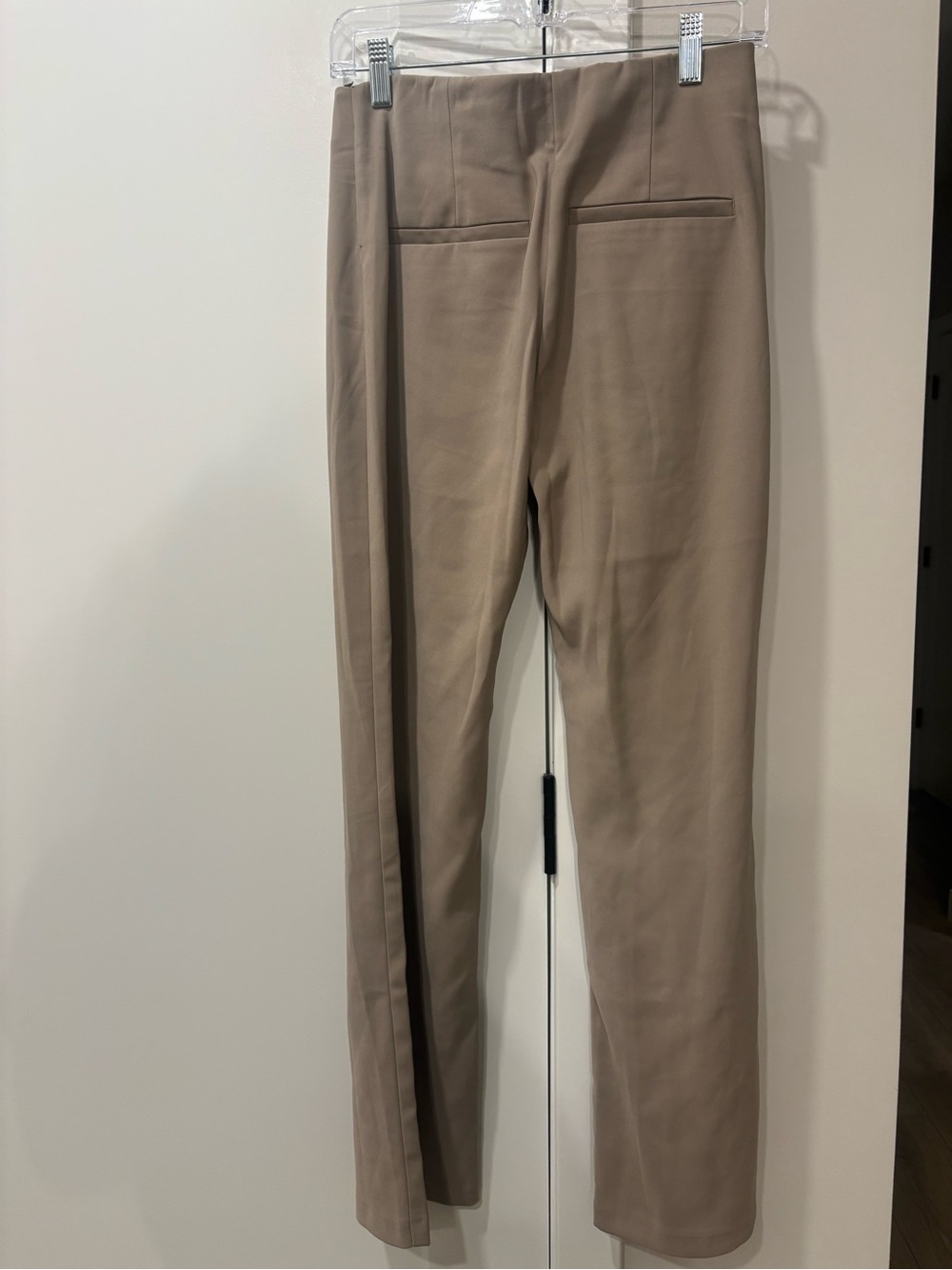 Abercrombie & Fitch Women's Beige Straight-Leg Trousers - Picture 2 of 4